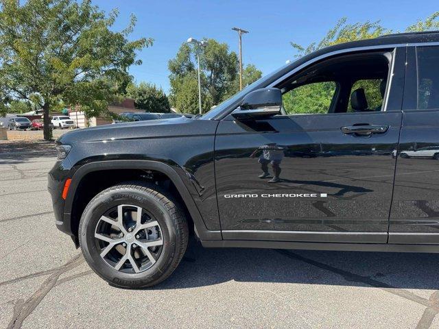 new 2025 Jeep Grand Cherokee L car, priced at $46,960