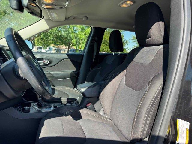 used 2016 Jeep Cherokee car, priced at $12,173