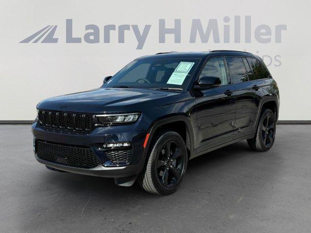 used 2024 Jeep Grand Cherokee car, priced at $39,554