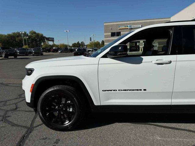 new 2025 Jeep Grand Cherokee L car, priced at $42,713