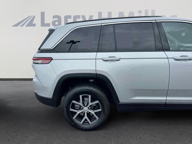 new 2025 Jeep Grand Cherokee car, priced at $45,876