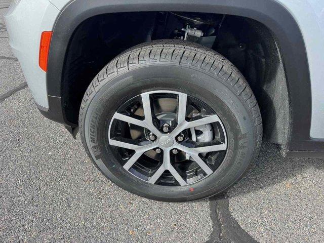 new 2025 Jeep Grand Cherokee L car, priced at $47,436