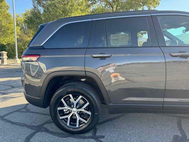 new 2025 Jeep Grand Cherokee car, priced at $42,448