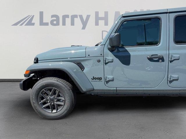 new 2025 Jeep Gladiator car, priced at $46,841
