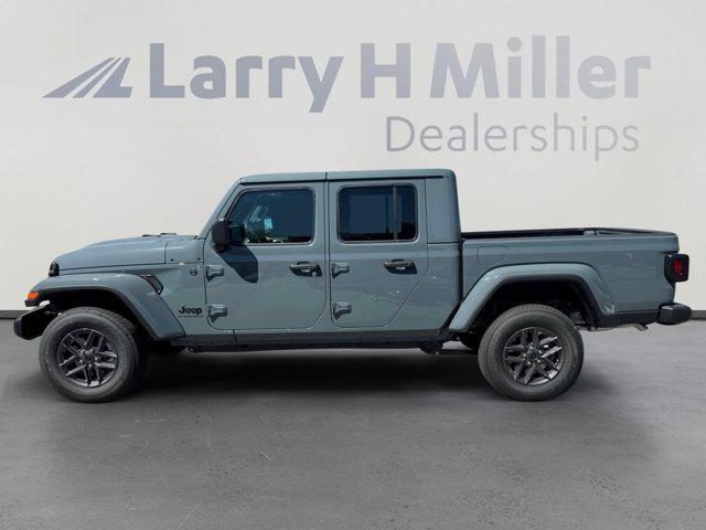 new 2025 Jeep Gladiator car, priced at $46,841