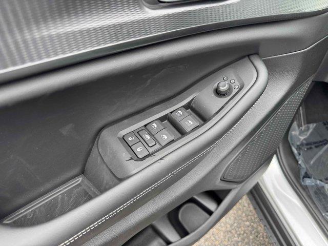 new 2025 Jeep Grand Cherokee L car, priced at $39,313