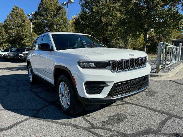 new 2025 Jeep Grand Cherokee car, priced at $37,555