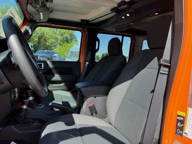 new 2025 Jeep Wrangler car, priced at $43,064
