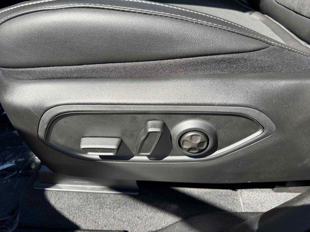 new 2025 Jeep Grand Cherokee car, priced at $42,468