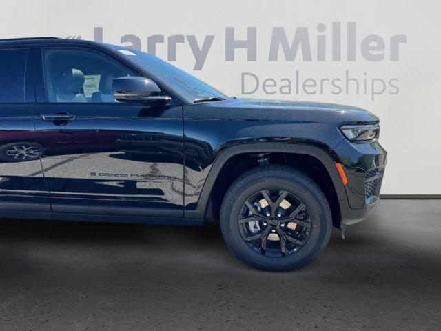 new 2025 Jeep Grand Cherokee car, priced at $42,468