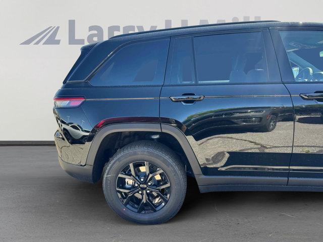 new 2025 Jeep Grand Cherokee car, priced at $42,468