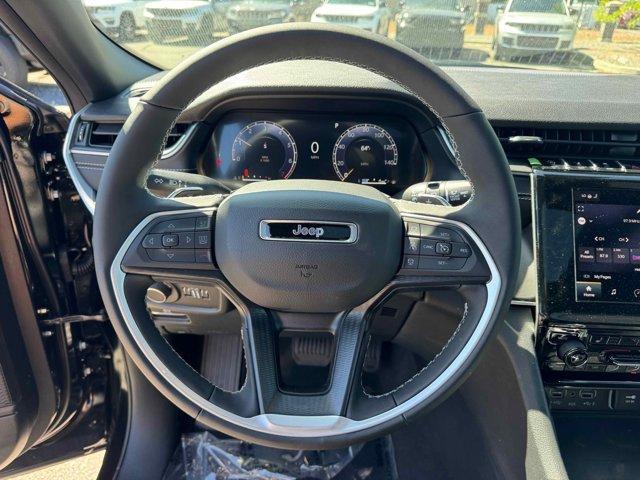 new 2025 Jeep Grand Cherokee car, priced at $42,468