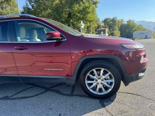 used 2018 Jeep Cherokee car, priced at $17,269