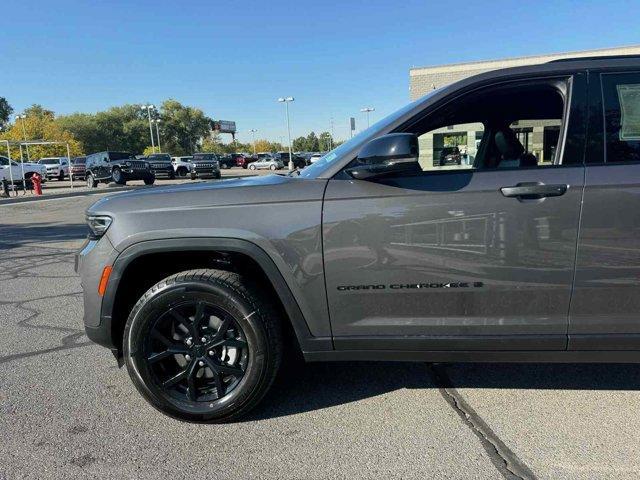 new 2025 Jeep Grand Cherokee car, priced at $41,289