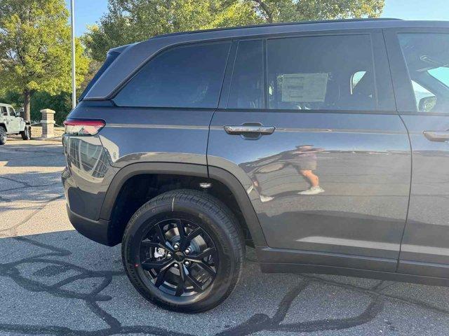 new 2025 Jeep Grand Cherokee car, priced at $41,289