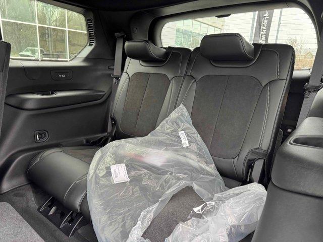 new 2025 Jeep Grand Cherokee L car, priced at $42,766