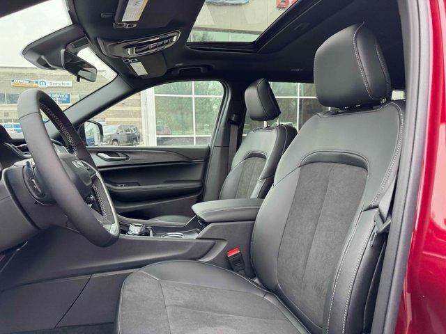 new 2025 Jeep Grand Cherokee L car, priced at $43,266