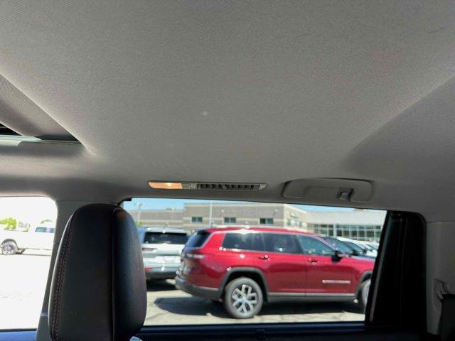 used 2019 Toyota Highlander car, priced at $26,419