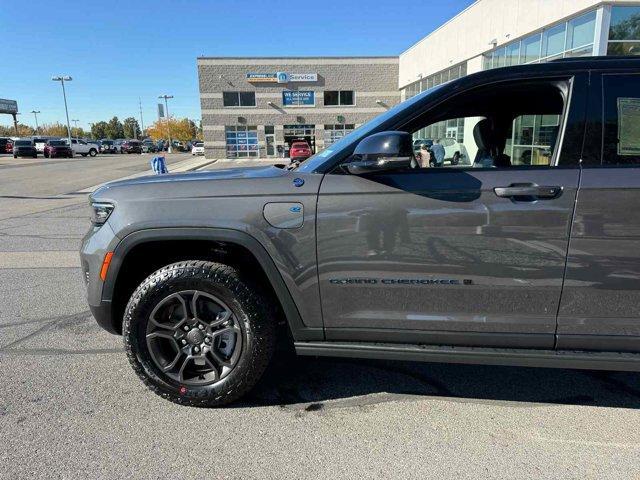 new 2025 Jeep Grand Cherokee 4xe car, priced at $58,351