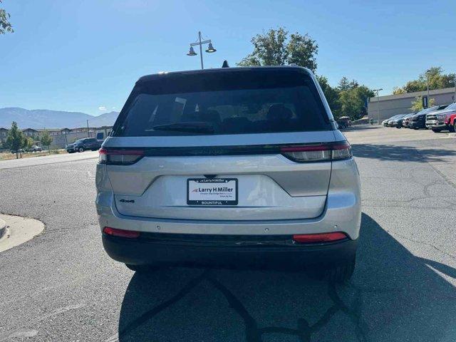 new 2025 Jeep Grand Cherokee car, priced at $41,289