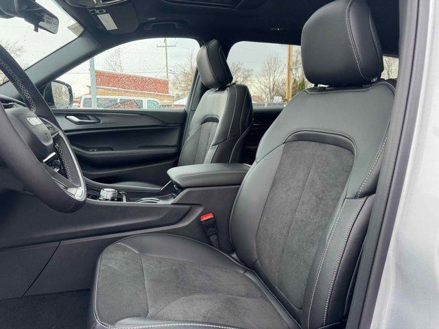 new 2025 Jeep Grand Cherokee L car, priced at $45,424