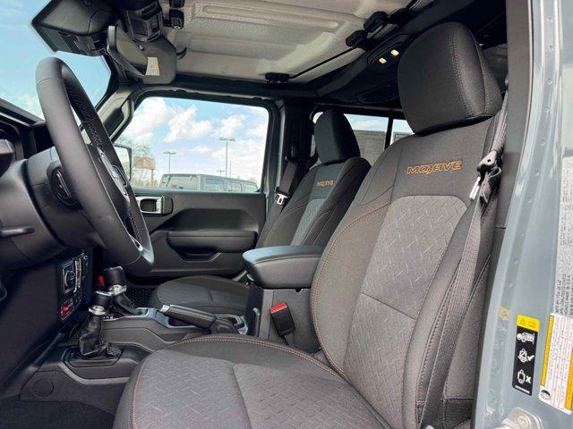 new 2025 Jeep Gladiator car, priced at $48,658
