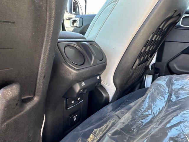 used 2022 Jeep Gladiator car, priced at $32,305