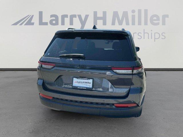 used 2025 Jeep Grand Cherokee car, priced at $39,917