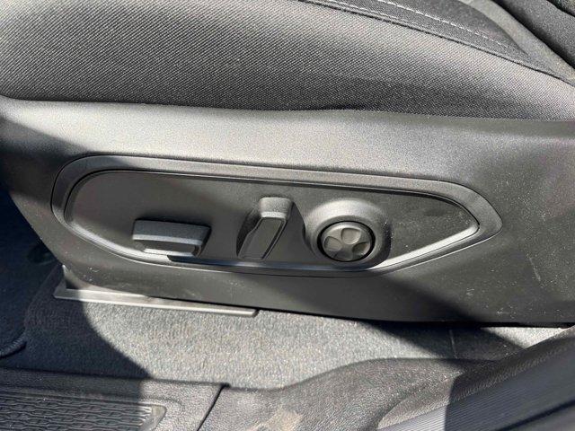 new 2025 Jeep Grand Cherokee car, priced at $41,767