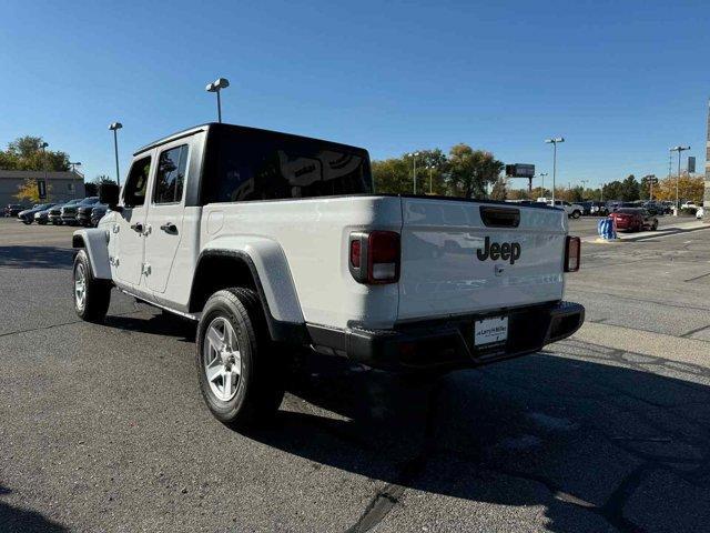 used 2022 Jeep Gladiator car, priced at $30,395