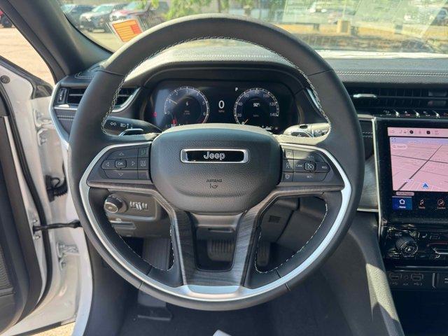new 2025 Jeep Grand Cherokee car, priced at $43,997