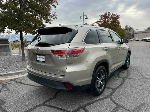 used 2016 Toyota Highlander car, priced at $25,487