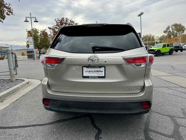 used 2016 Toyota Highlander car, priced at $25,487