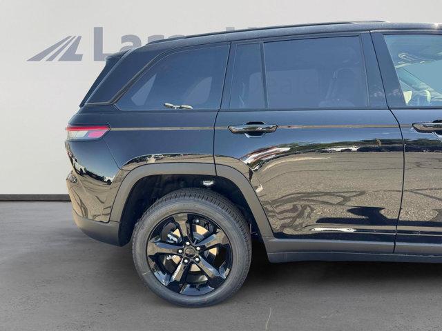 new 2025 Jeep Grand Cherokee car, priced at $46,986