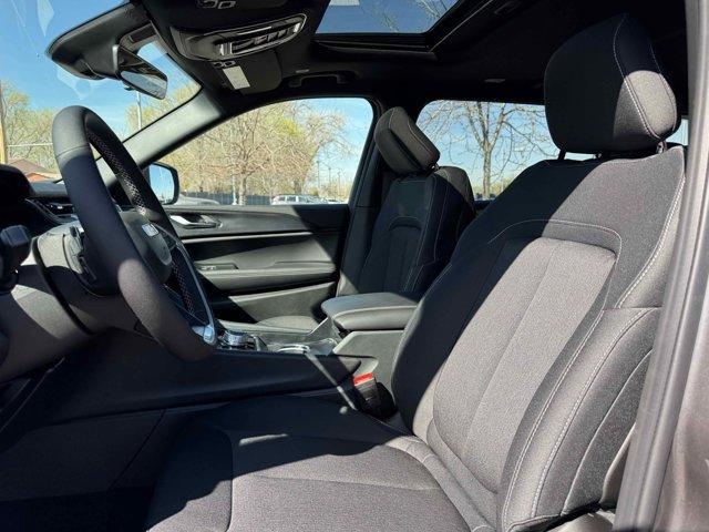 new 2025 Jeep Grand Cherokee L car, priced at $41,605
