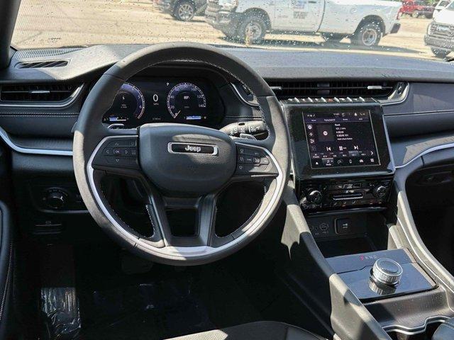 used 2025 Jeep Grand Cherokee car, priced at $39,908