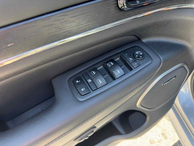 used 2019 Jeep Grand Cherokee car, priced at $27,293