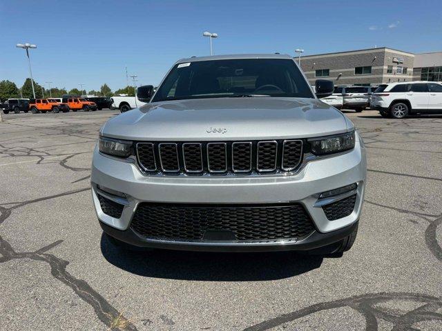 new 2025 Jeep Grand Cherokee car, priced at $44,533