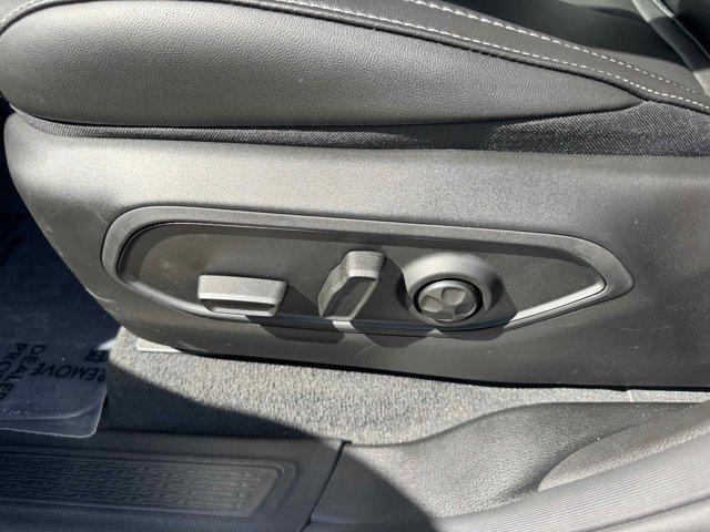 new 2025 Jeep Grand Cherokee car, priced at $44,533