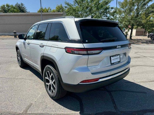 new 2025 Jeep Grand Cherokee car, priced at $44,533