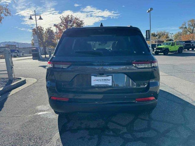 new 2025 Jeep Grand Cherokee car, priced at $51,385