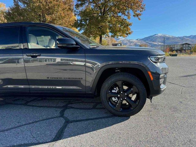 new 2025 Jeep Grand Cherokee car, priced at $51,385