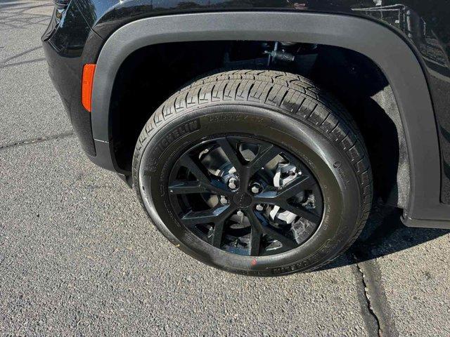 new 2025 Jeep Grand Cherokee L car, priced at $43,249