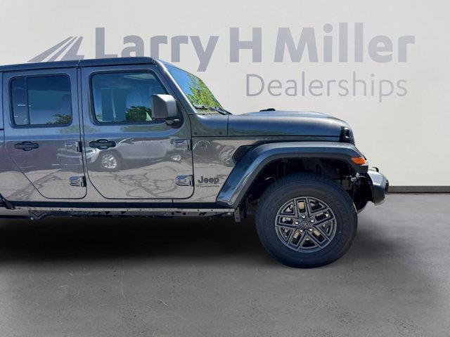 new 2025 Jeep Gladiator car, priced at $46,841
