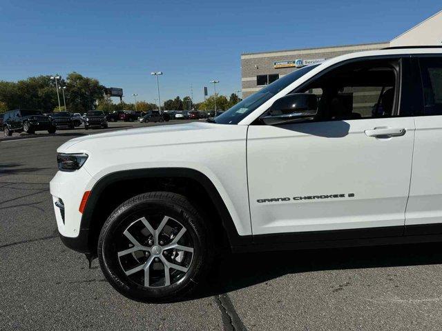 new 2025 Jeep Grand Cherokee car, priced at $46,808