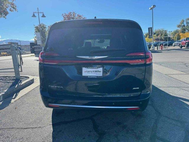 new 2024 Chrysler Pacifica car, priced at $55,272