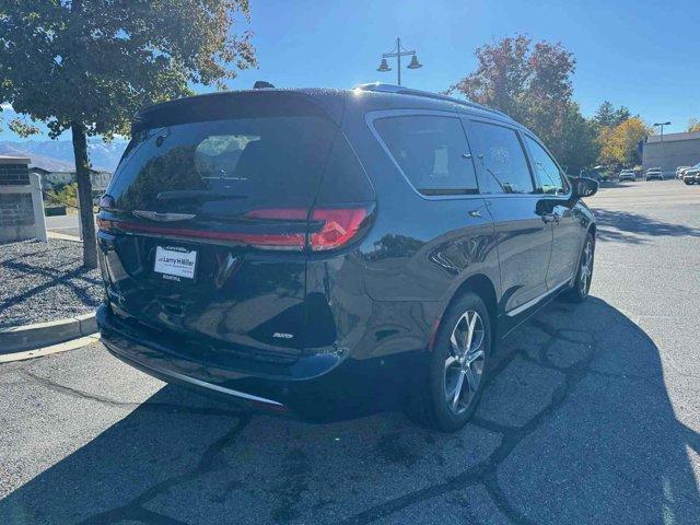 new 2024 Chrysler Pacifica car, priced at $55,272