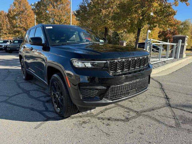 new 2025 Jeep Grand Cherokee car, priced at $41,289