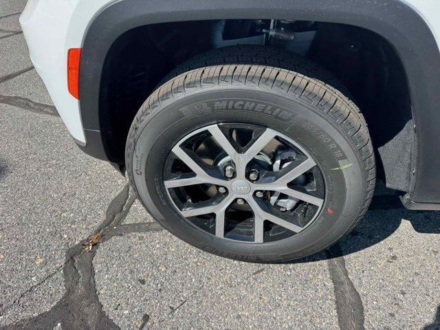 new 2025 Jeep Grand Cherokee L car, priced at $45,248