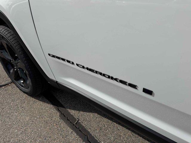 new 2025 Jeep Grand Cherokee car, priced at $46,614